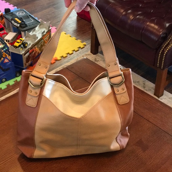 New Tote - Picture 2 of 5